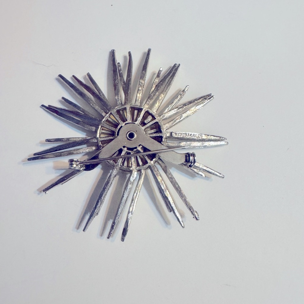 Jewel Rama Spiked Pin - Picture 4 of 4